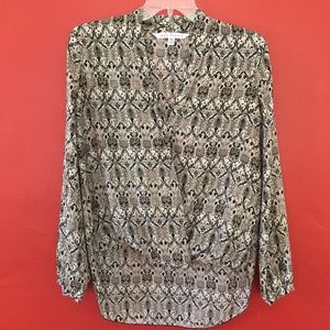 Max Studio NWOT printed blouse